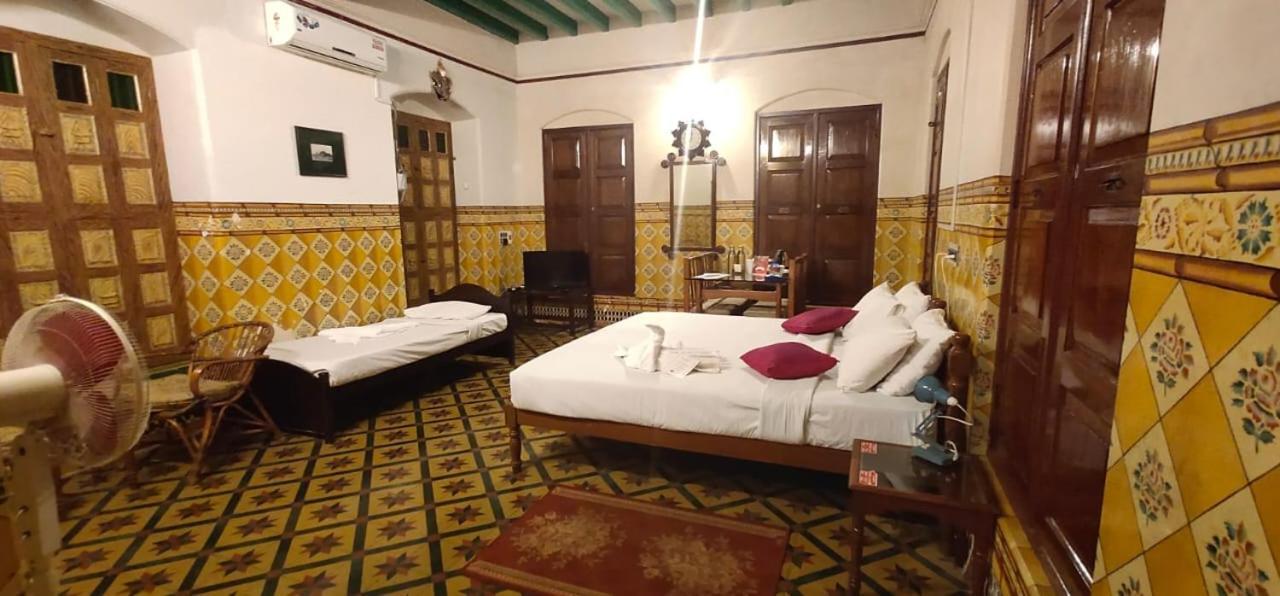 Chettinadu Mansion - An Authentic Heritage Palace Kanadukattan Exterior photo